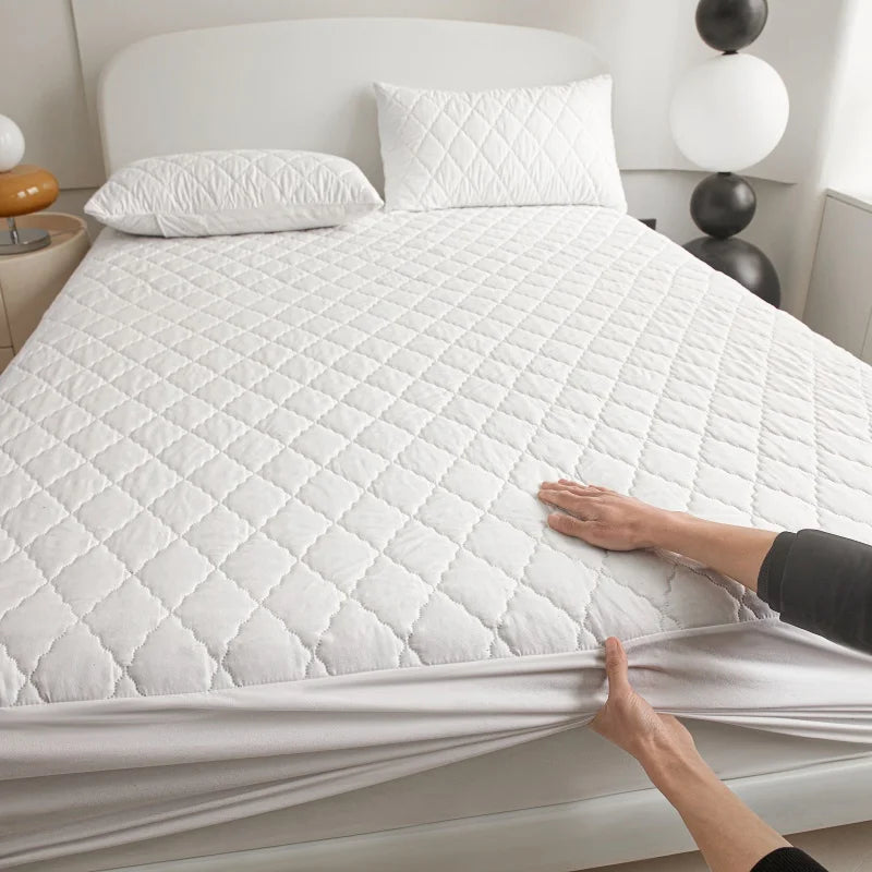 Waterproof Quilted Mattress Protector Anti Dust Mite Air Permeable