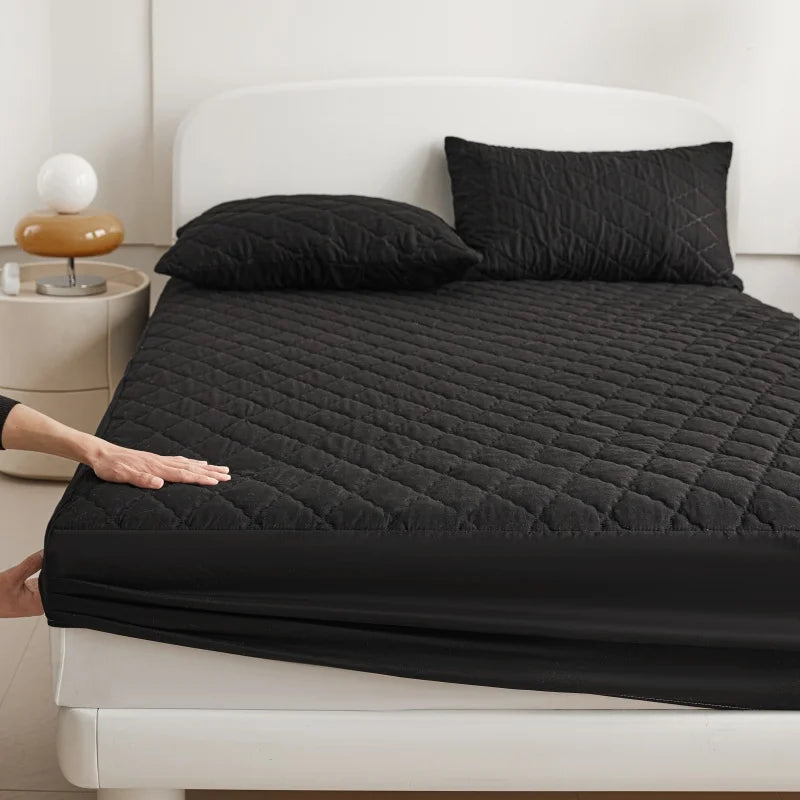 Waterproof Quilted Mattress Protector Anti Dust Mite Air Permeable
