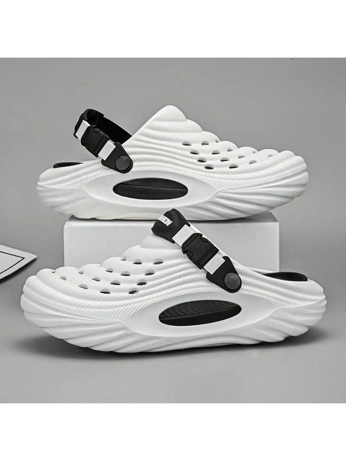 Men's Outdoor Sandals Non Slip Closed Toe Beach Hiking Slides