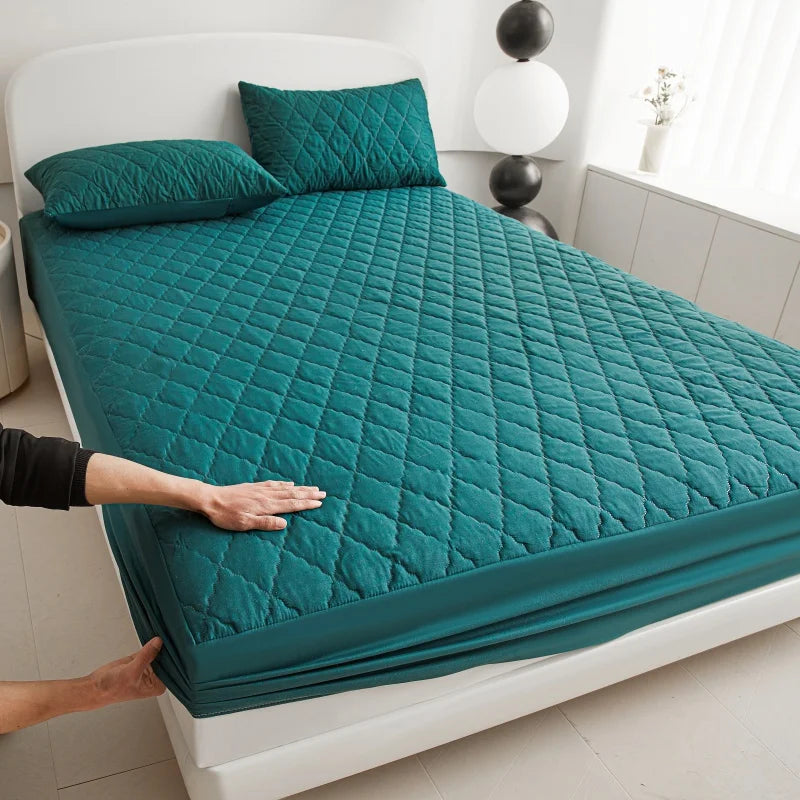 Waterproof Quilted Mattress Protector Anti Dust Mite Air Permeable