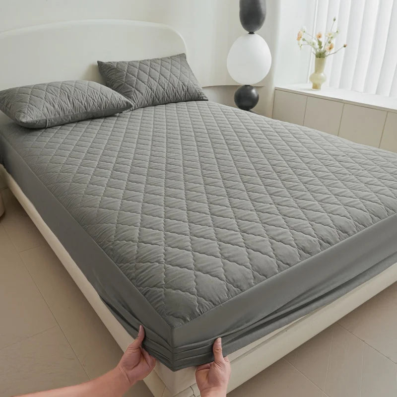 Waterproof Quilted Mattress Protector Anti Dust Mite Air Permeable